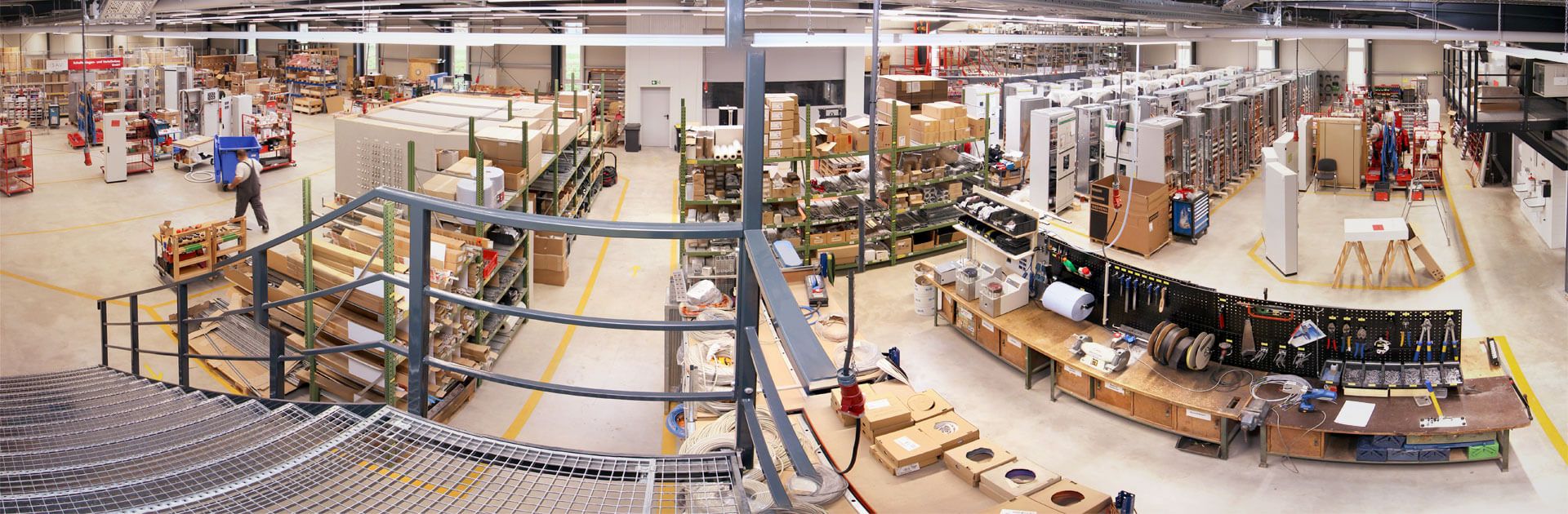 Innenansicht Produktionshalle SAV GmbH